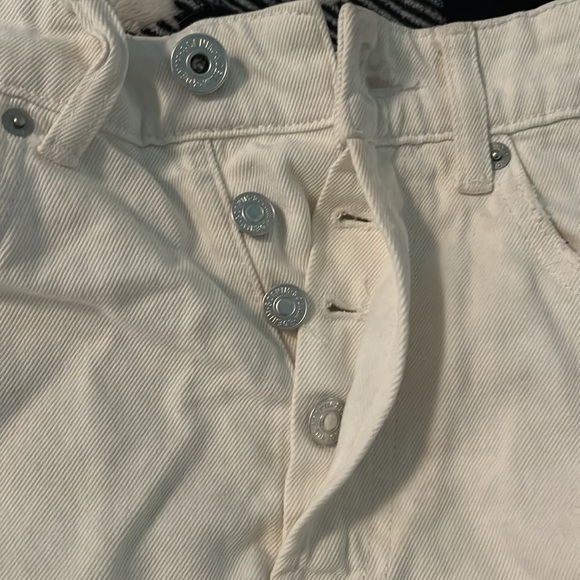 shorts blanches H&M, size US 4, portées 1 fois - Picture 3 of 4